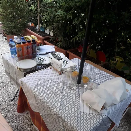 Bed & Breakfast Casadelia 2*